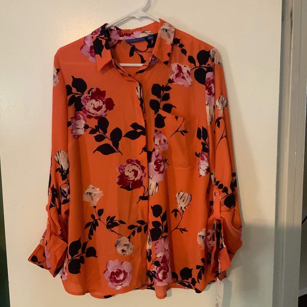 New with tags Apt 9 blouse, size L